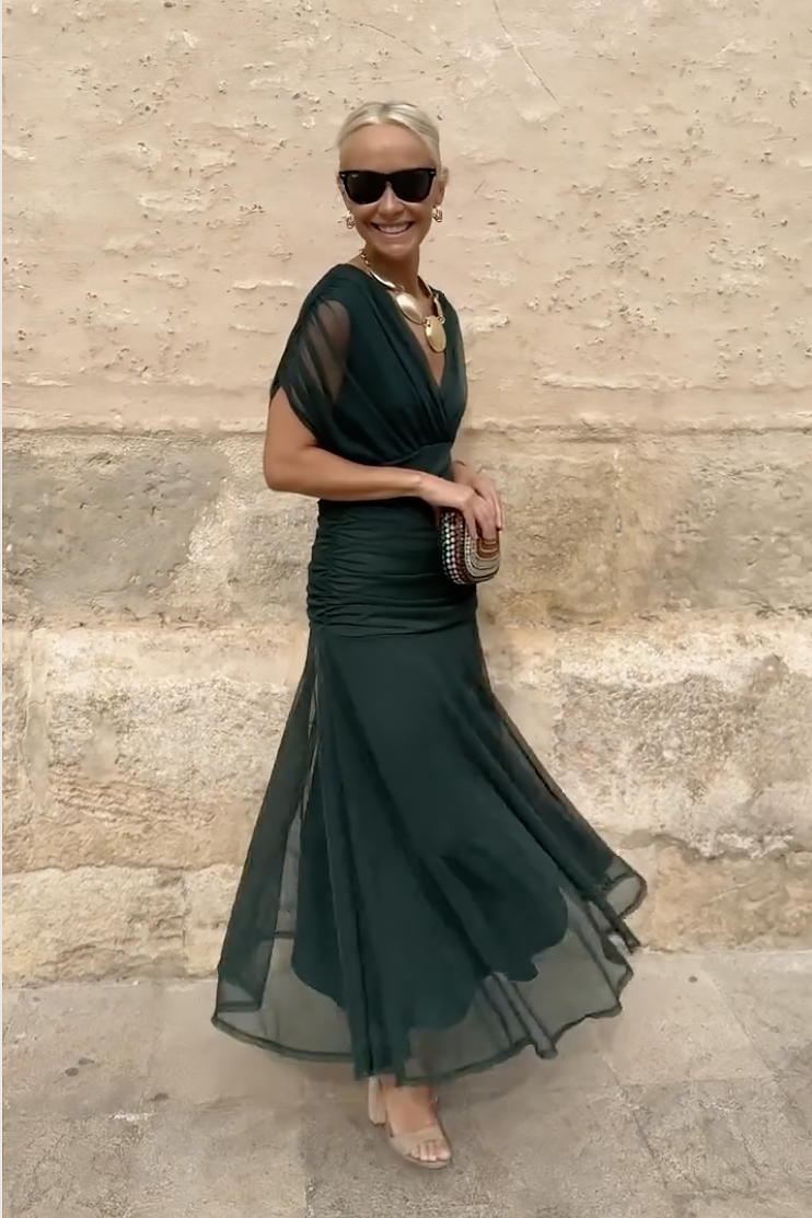 Louise | Elegáns Maxi Ünnepi Ruha V-alakú Kivágással