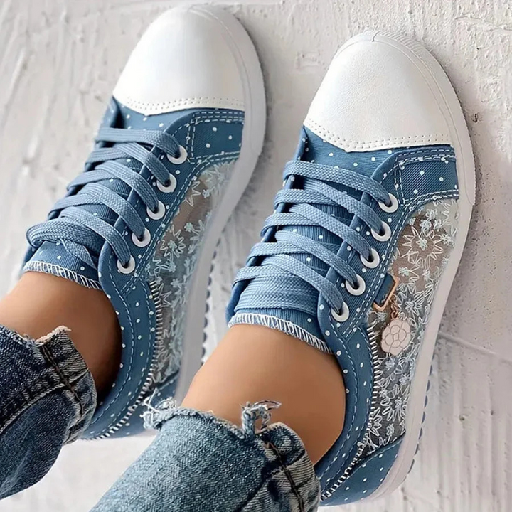 Dalma | Elegáns női sneaker virágos részletekkel