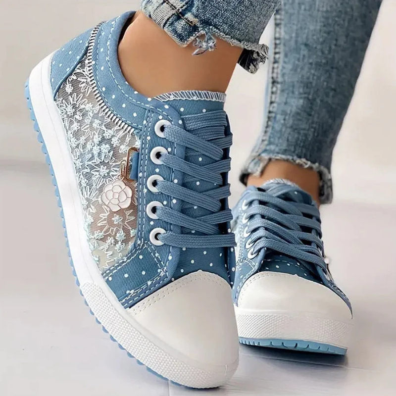 Dalma | Elegáns női sneaker virágos részletekkel