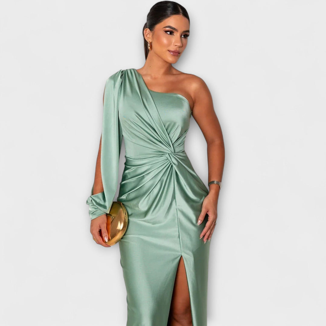 Juli - Elegáns Ruha Kifinomultsággal