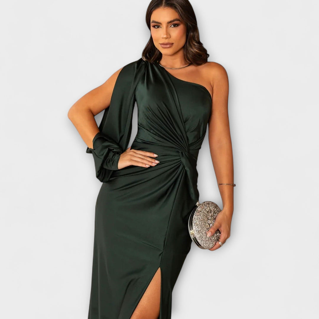 Juli - Elegáns Ruha Kifinomultsággal