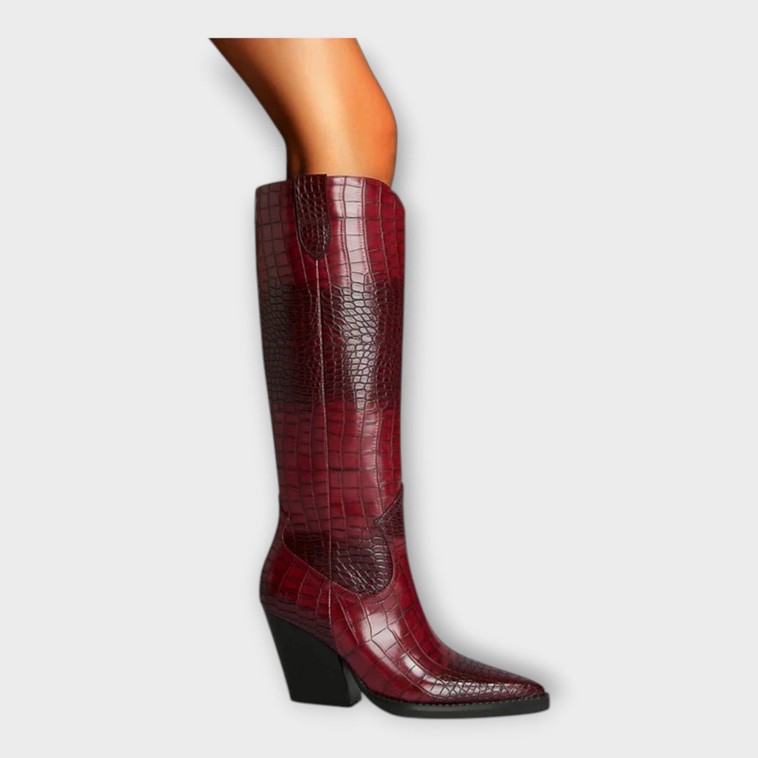 Krokodilmintás cipők elegáns sarokkal