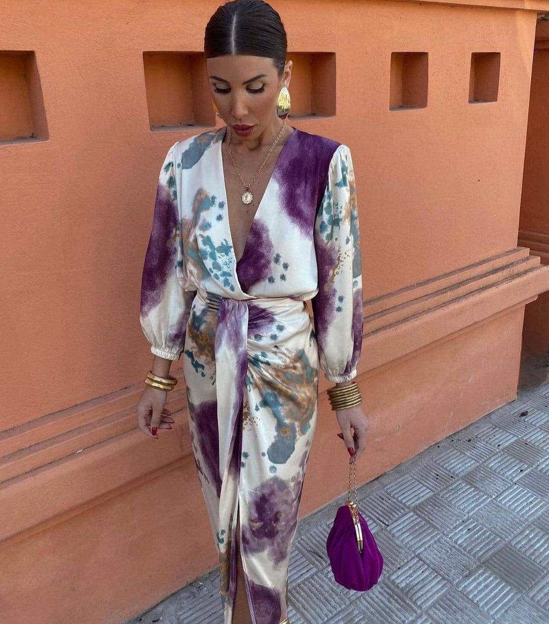 Valeria | V-nyakú Ruha